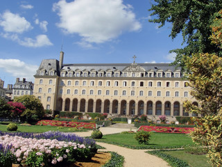 allées du palais Saint Georges