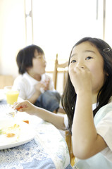 朝食シーン