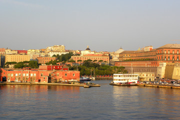 Hafeneinfahrt Neapel