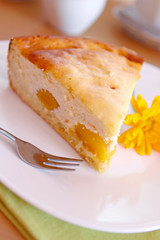 käsekuchen mit pfirsiche