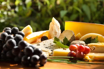 Fototapeten Assortiment et plaeau de fromage © Chlorophylle