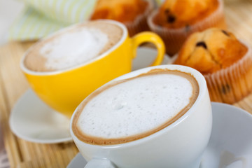 Frühstück mit Muffin,Kaffe,Orangensaft,.Milc