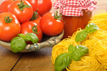 Tomatoes & Pasta With Sauce