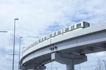 ポートライナー