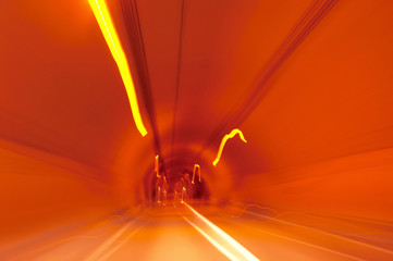トンネル