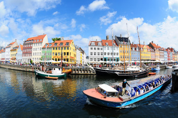 Nyhavn tourist boat - 16648618
