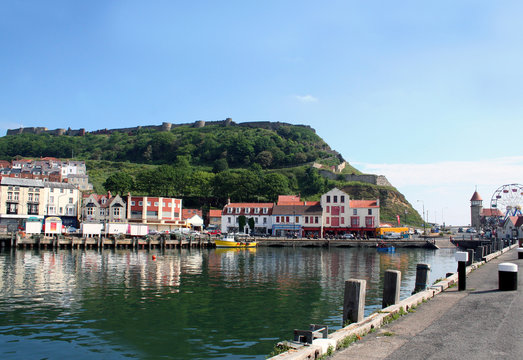 Scenic view of Scarborough Castle and harbor