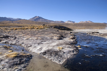 Geysers del tatio on Andes, Chile