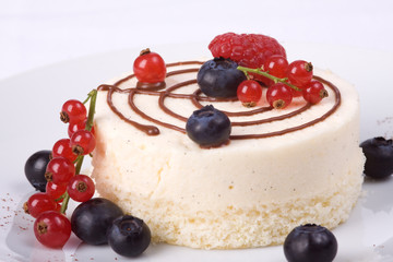 Törtchen mit Beeren