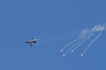 F16 dropping some flares