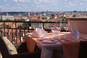 vista panoramica di Praga da ristorante