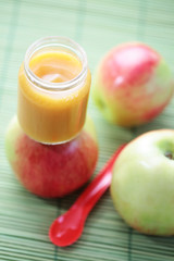 baby food - apple