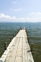 Ragazze sul pontile