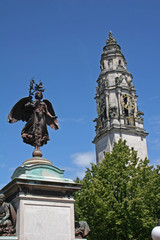 Fototapeta na wymiar war memorial and clock tower