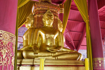 Fototapeta premium Buddha image in a temple at Thailand
