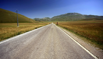 Castelluccio di Norcia. La strada