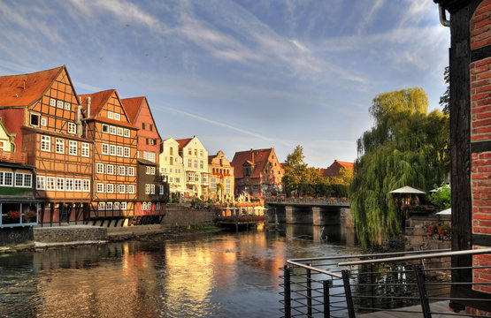 alter hafen l&uuml;neburg am morgen