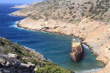 L'épave du grand bleu à Armorgos - Cyclades - Grèce