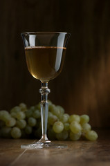 White wine and grapes