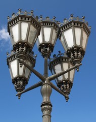 Fototapeta na wymiar Stare lampy uliczne
