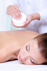 Obraz na płótnie Canvas Woman preapration for massage