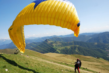 Parapendio. Pronti via.