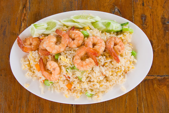 Fried rice with seafood