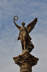 Prager Statue