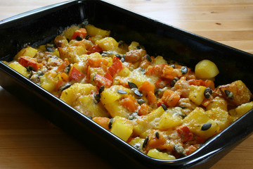 Kürbis-Kartoffel-Gratin in der Bratpfanne