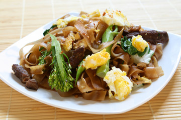 Thai Fried Noodles (Pad See Ew)