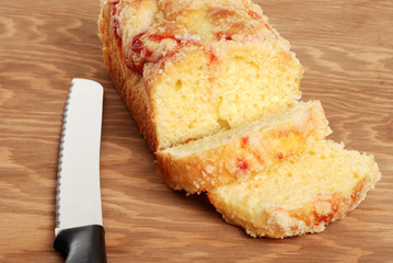 raspberry cake with a knife