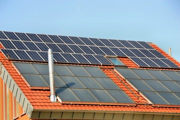 Solarzellen auf dem Dach