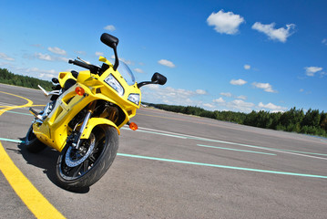 Single motorcycle parking