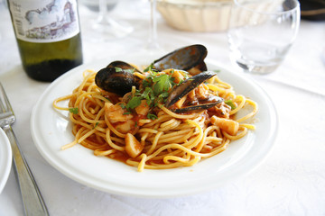 piatto di spaghetti alla marinara