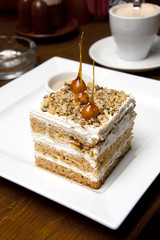 Cubic Sandwiched Cake with Caramel Decoration