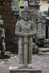 Fototapeta na wymiar stone statue in a cambodian temple