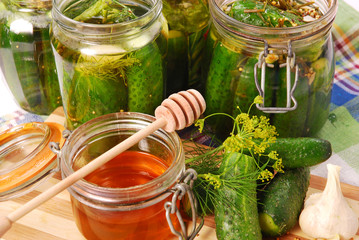 pickled cucumbers with honey