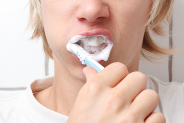 Brushing teeth