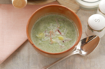 Vellutata di patate e lattuga - Primi del trentino alto adige