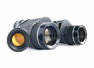 binoculars with yellow filter