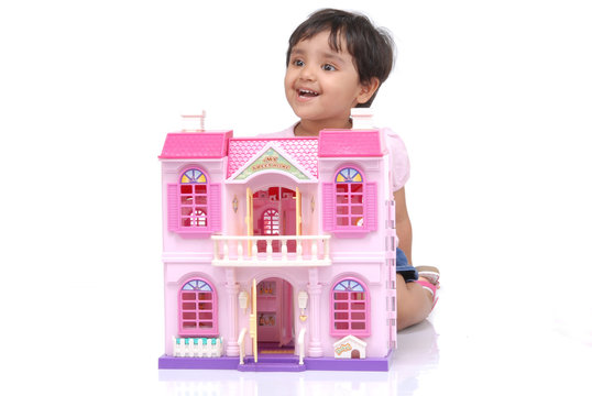2-3 years old baby girl