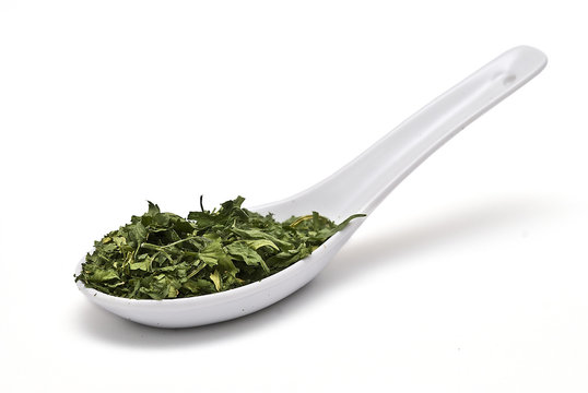 Cucharada de perejil.