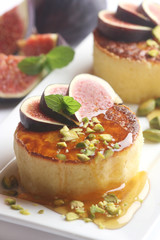 Sweet Soufflé with Figs and Honey