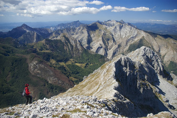 Alpi Apuane: dalla Pania della Croce verso il Pizzo delle Saette
