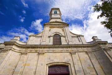 Fototapeta na wymiar Francja, Charente Maritime, Oleron, kamienny kościół Saint-