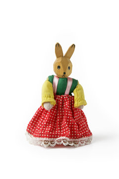 Lapine en bois sur fond blanc