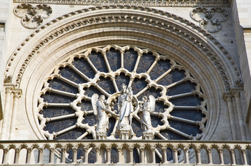 france; paris, notre-dame; façade : grande rose
