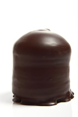 Chocolate covered meringue confection