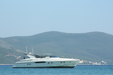 Fototapeta na wymiar Luxury boat 3