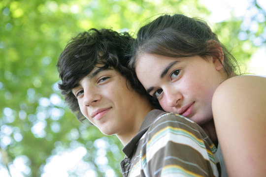 Portrait d'un jeune gar&ccedil;on et d'une fille